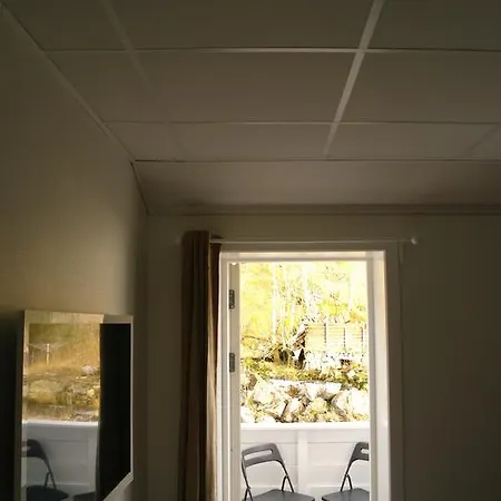 Tysnes Sjo Og Fritid Aparthotel Uggdal Rum bild